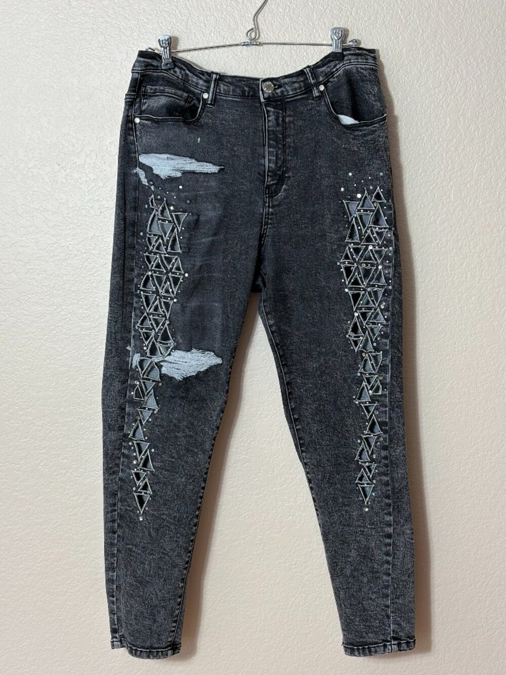 VENUS Jeans Womens 16 Black Distressed Rhinestone Embellished Skinny StretchY2K